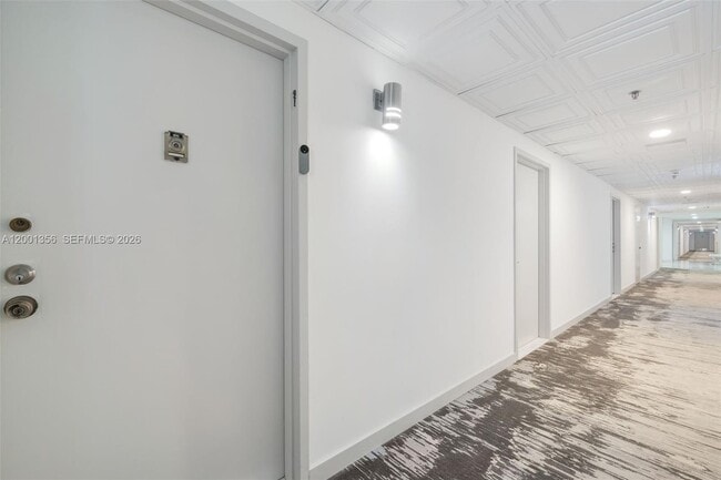 Building Photo - 9511 Collins Ave