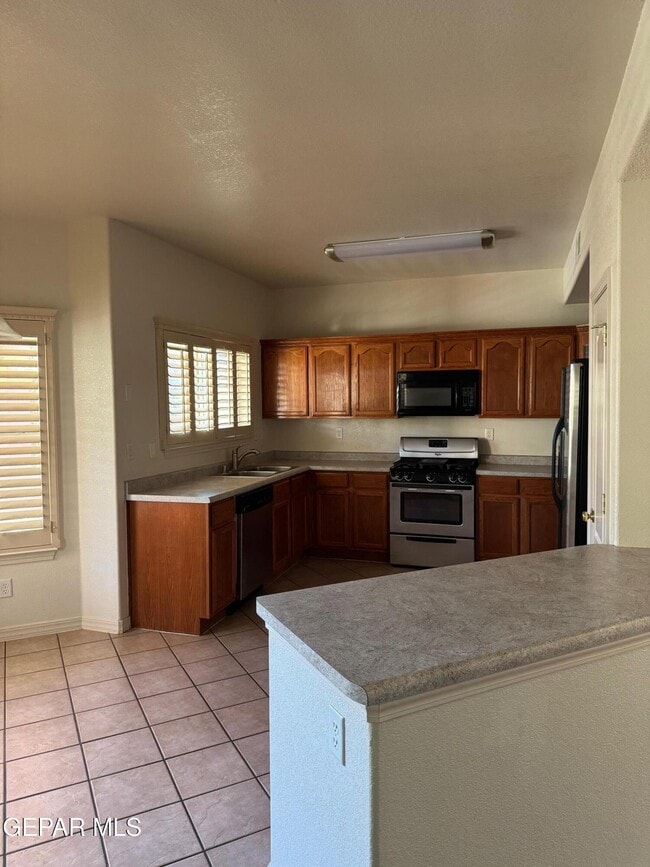 Building Photo - 6340 Casper Ridge Dr