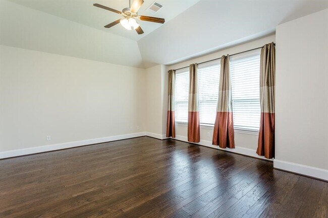 Building Photo - 4214 Quiet Dawn Ln