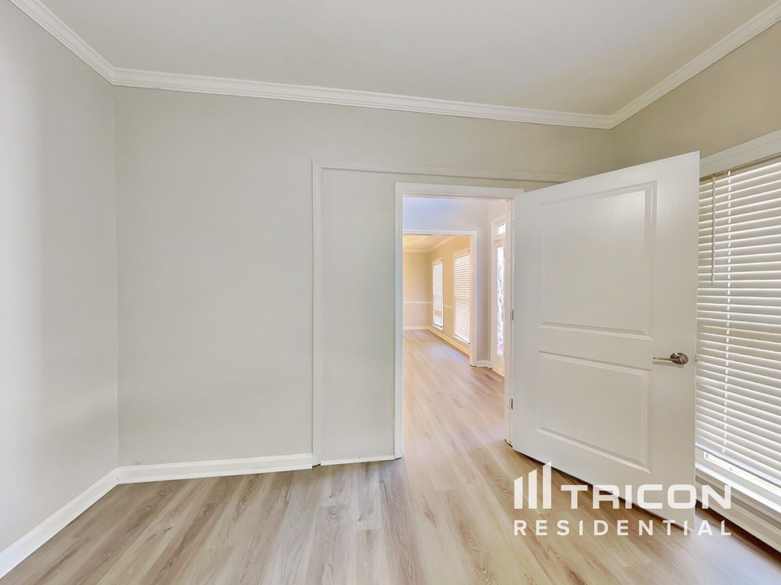 Building Photo - 257 Winding Waters Ct