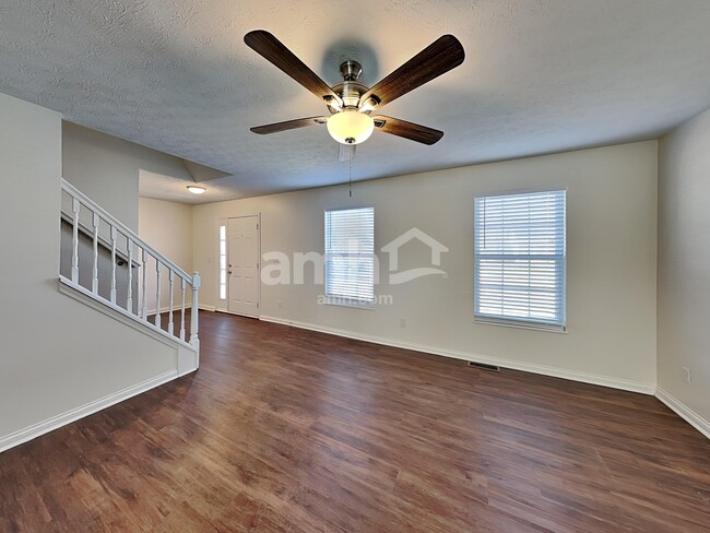 Building Photo - 2159 Glenview Dr