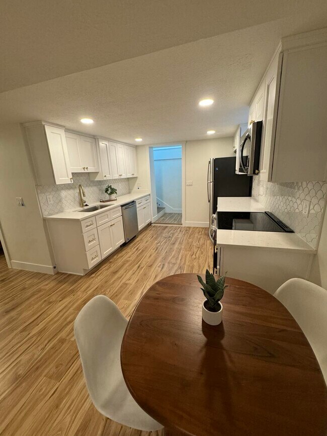 Building Photo - BAILEY BASEMENT (Private)
