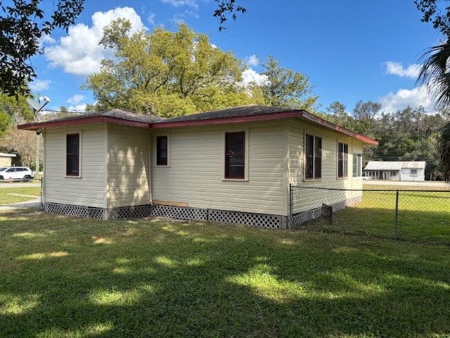 Building Photo - 8469 Cobb Rd