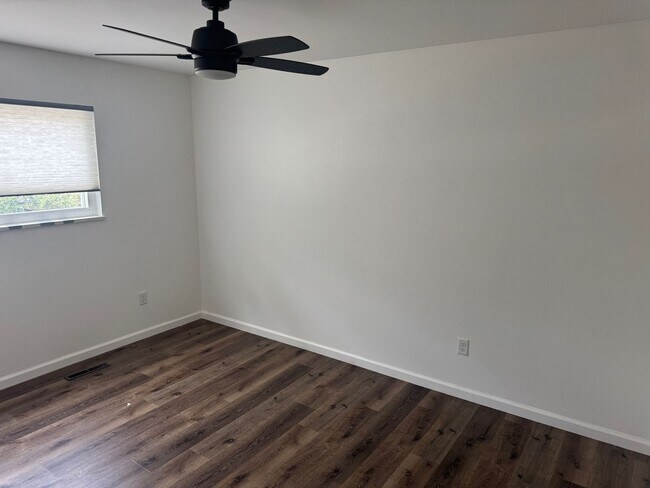 Building Photo - 3 Bed House in Northern Fort Collins
