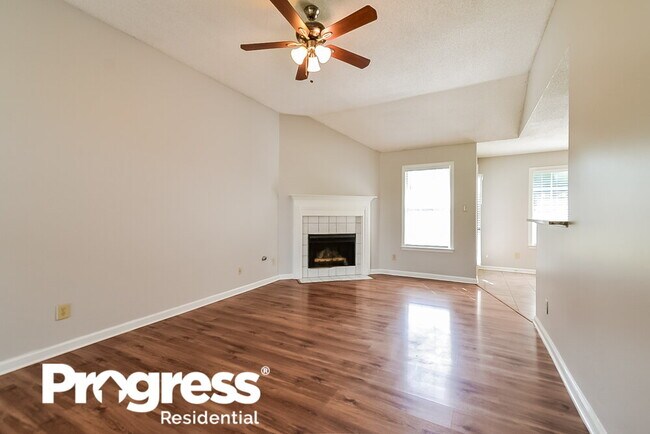 Building Photo - 1031 Leconte Hill Cove