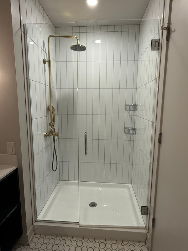 Building Photo - 160 W Superior St