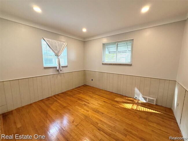 Building Photo - 7627 Rosemary St