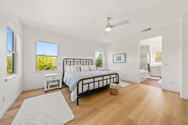 Building Photo - 1687 Picket Fence Dr