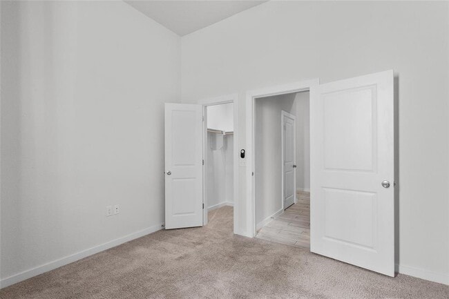 Building Photo - 11000 American Mustang Lp