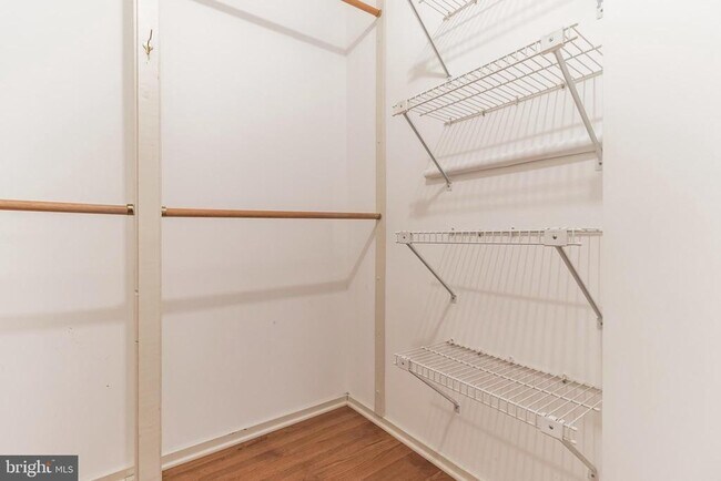 Building Photo - 48 Stonehurst Ct