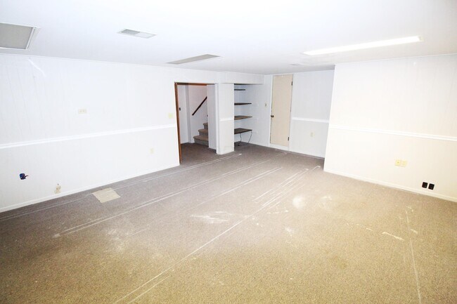 Building Photo - 4777 Nugent Dr