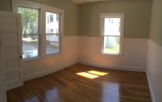 Bedroom 1 - 195 Bolton St