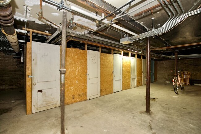 Building Photo - 4303 N Wolcott