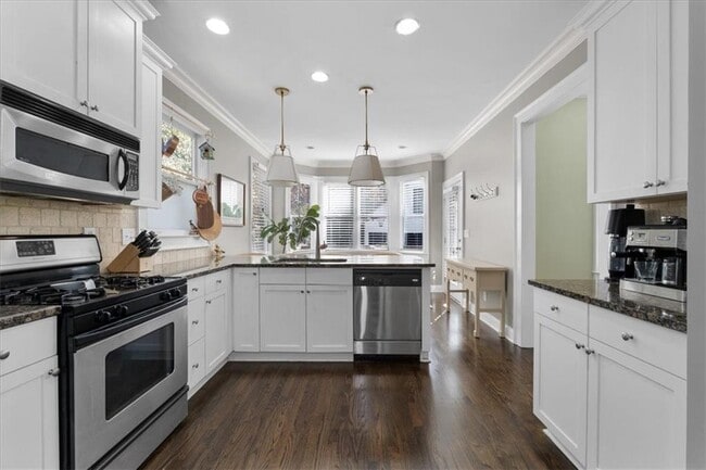 Building Photo - 3111 Alston Dr