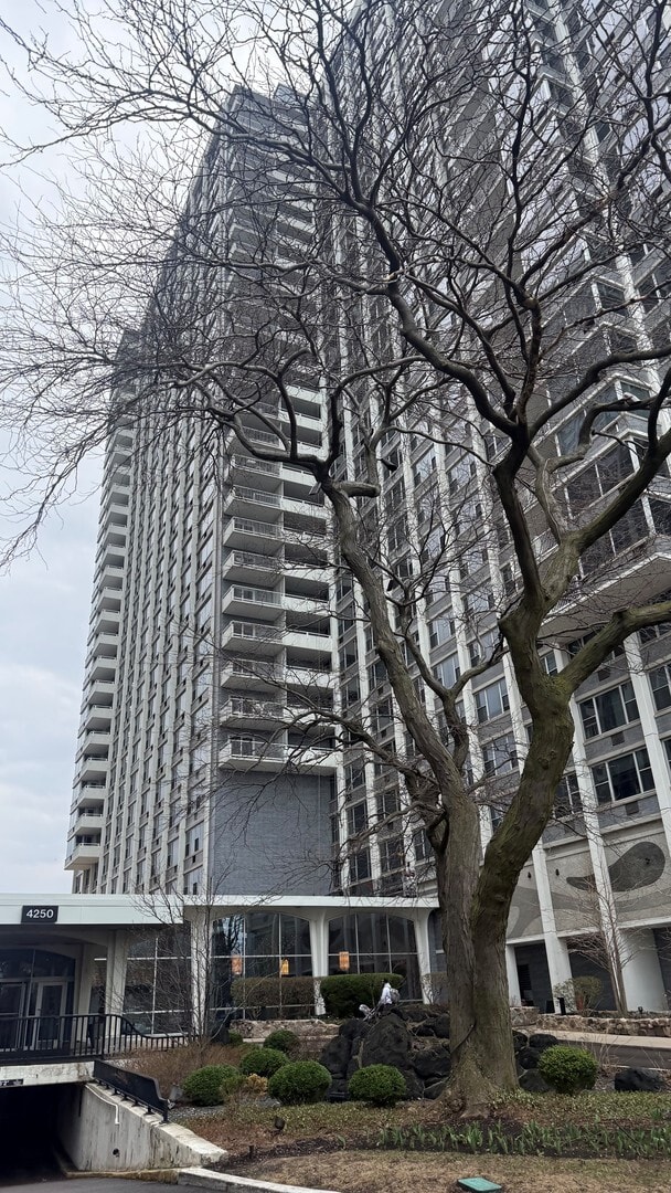 Building Photo - 4250 N Marine Dr