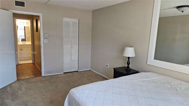 Building Photo - 16851 NE 23rd Ave