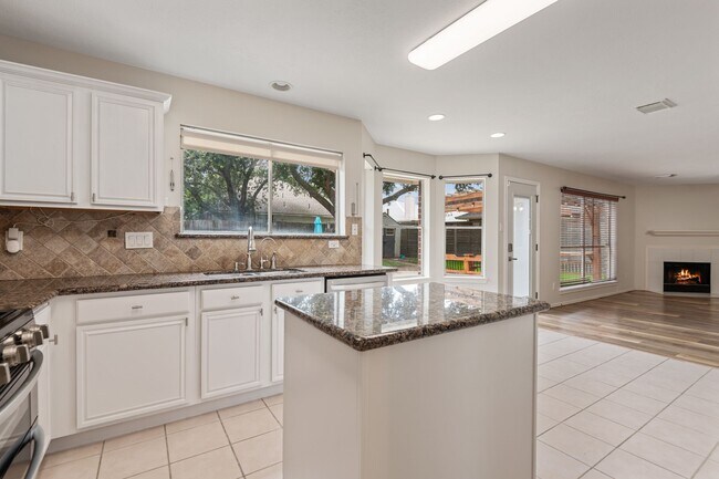 Building Photo - 22523 Holly Lake Dr