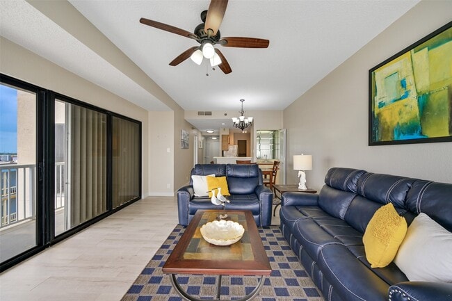 Building Photo - 7700 Seawall Blvd