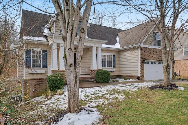 Building Photo - 1857 Woodland Pointe Dr