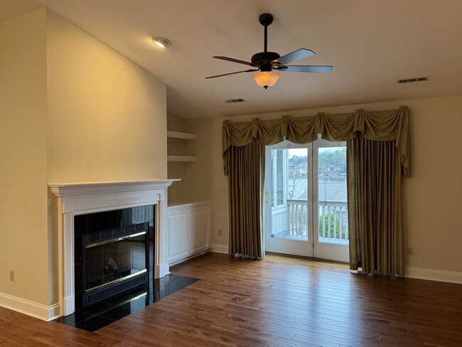 Building Photo - 128 Bokoshe Cir