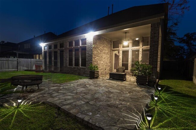 Building Photo - 23426 Millbrook Dr