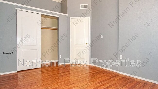 Building Photo - 12107 Valley Quail Dr