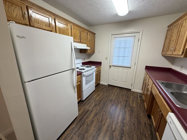 Building Photo - 28 Blevins Mayfield Rd