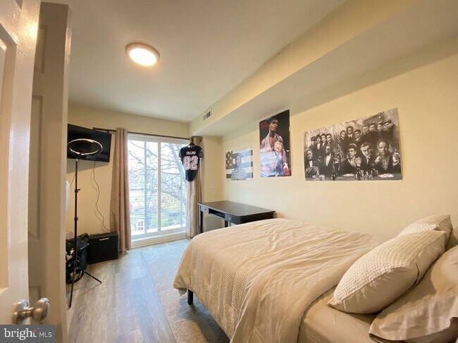 Building Photo - 2028 N 18th St