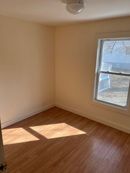 Building Photo - 23 Harriman Cove Rd