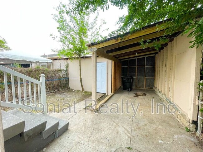 Building Photo - 1668 Agriculture St
