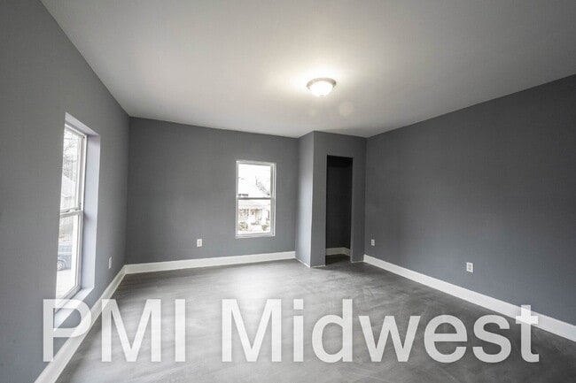 Building Photo - "Charming 2-Bed, 2-Bath Duplex at 119 North Colorado Ave – Your Cozy 1008 Sq Ft Home Awaits!"