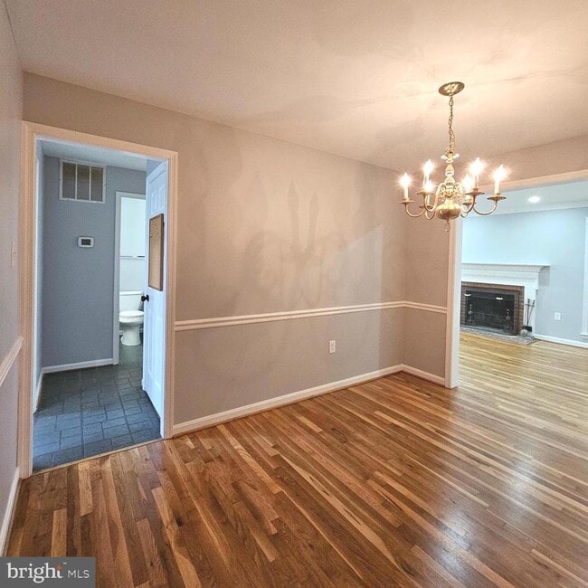 Building Photo - 7034 Bradwood Ct