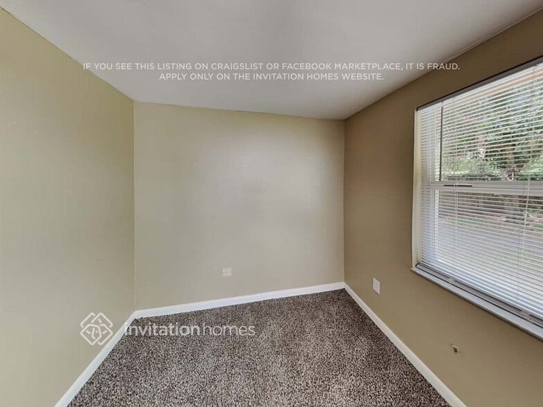 Building Photo - 2808 Cedaridge Dr