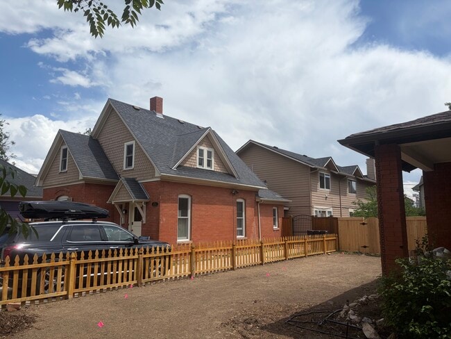 Building Photo - 1832 Spruce St