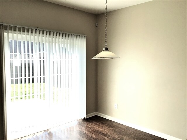 Building Photo - 503 Brick Barn Ln