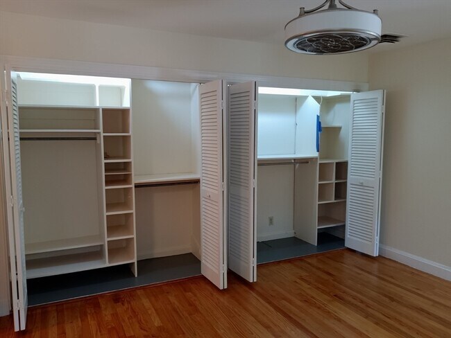 Building Photo - 60 Brookline St