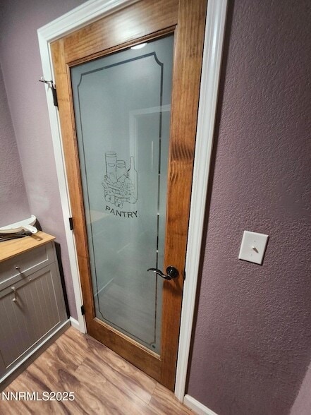 Building Photo - 880 Truckee Ln