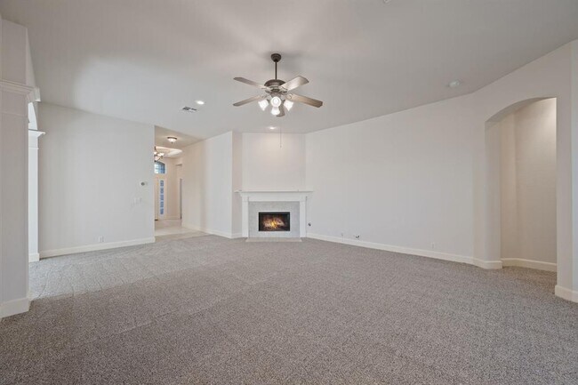 Building Photo - 2610 Orsobello Pl