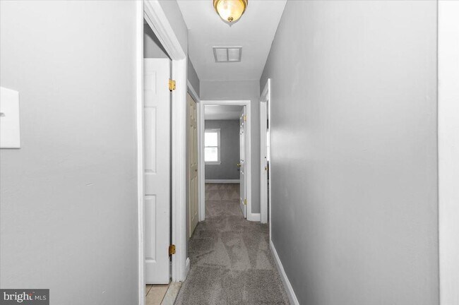 Building Photo - 6309 Arwen Ct
