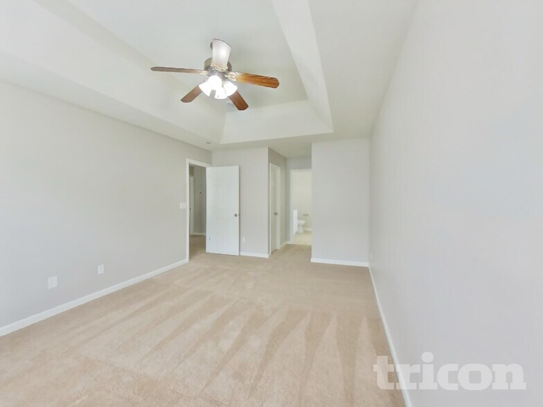 Building Photo - 7925 Donet Terrace Dr