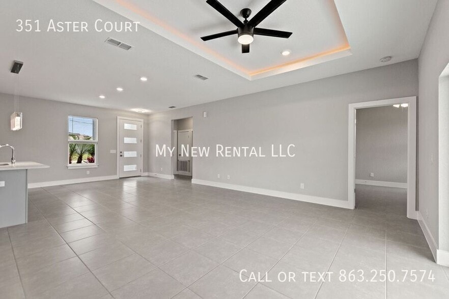 Building Photo - 351 Aster Ct