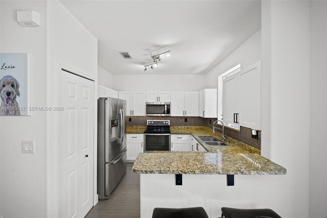 Building Photo - 11613 NW 78th St