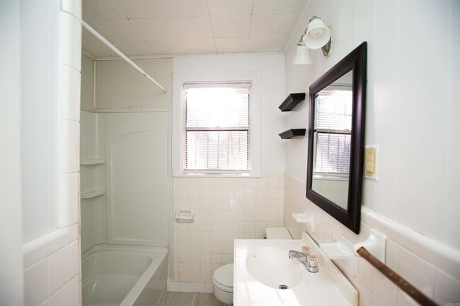 Building Photo - 5413 N Main St