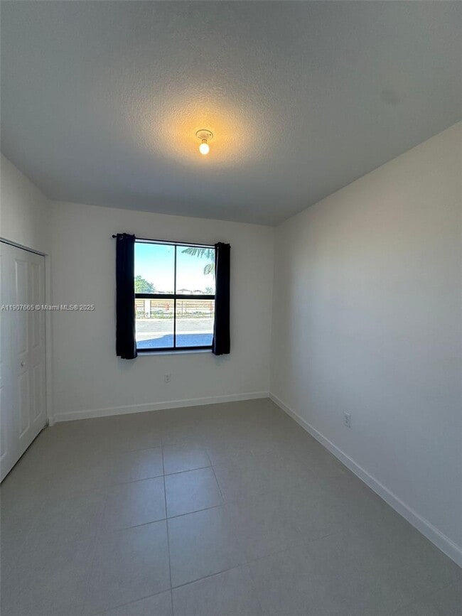 Building Photo - 12848 SW 232nd Ter