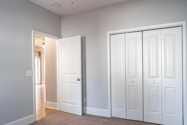 Building Photo - 2 Sawmill Ct