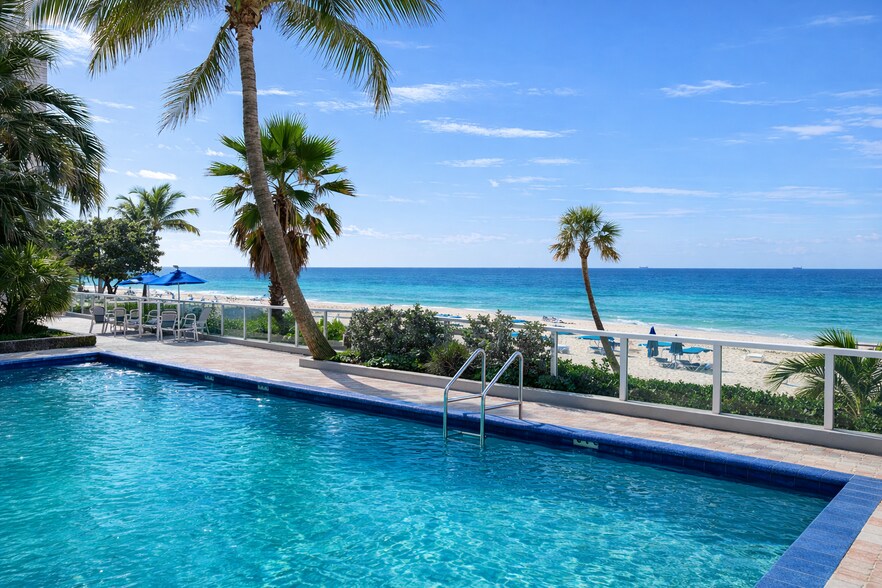 Building Photo - 3700 Galt Ocean Dr