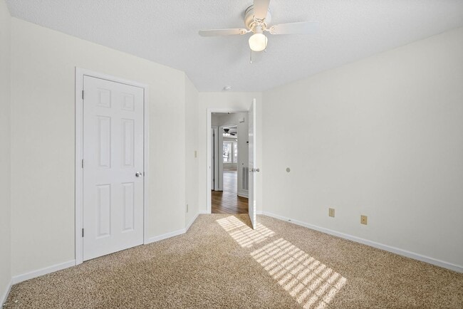 Building Photo - 3269 Tabby Dr