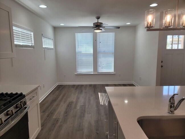 Building Photo - NEWER CONSTRUCTION! Modern NE 3/2.5 w/ Stainless Steel Appliances, Granite Counters, Washer, Drye...