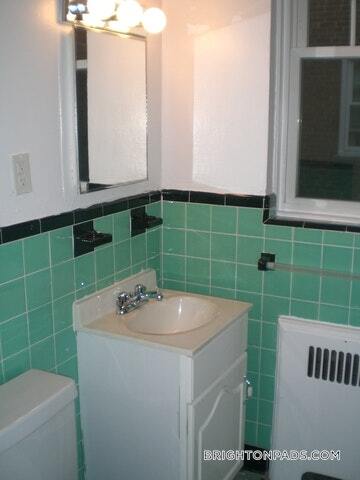 Building Photo - 75 Kilsyth Rd