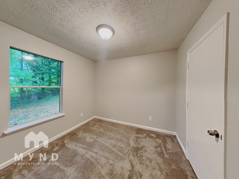 Building Photo - 255 Marcliff Ct